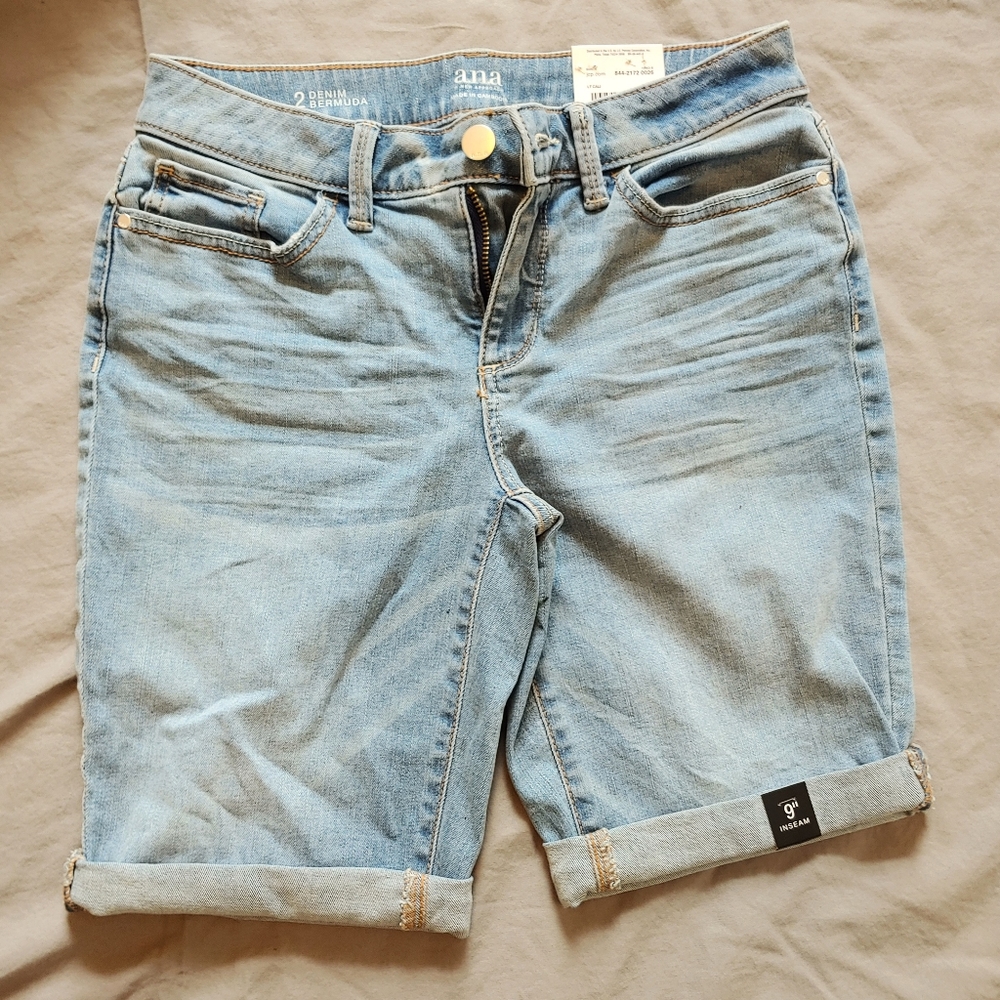 Arizona Light Wash Bermuda Jean Shorts